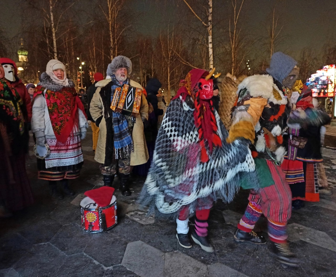 Cвятки c фольклорным ансамблем «Белый Камень»