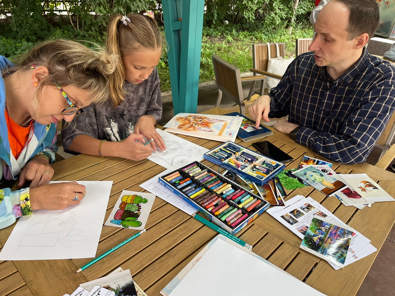 Мастер-класс «Рисунок пастелью» на площадке «Лето в Москве».