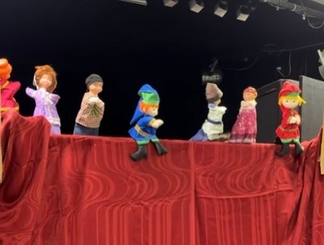 Кукольный театр московского долголетия 