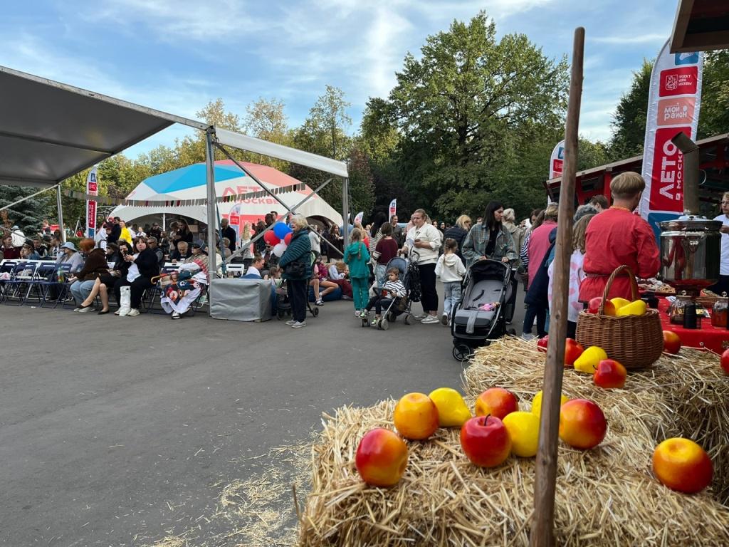 «Хамовническая» слобода на площадке «Лето в Москве»