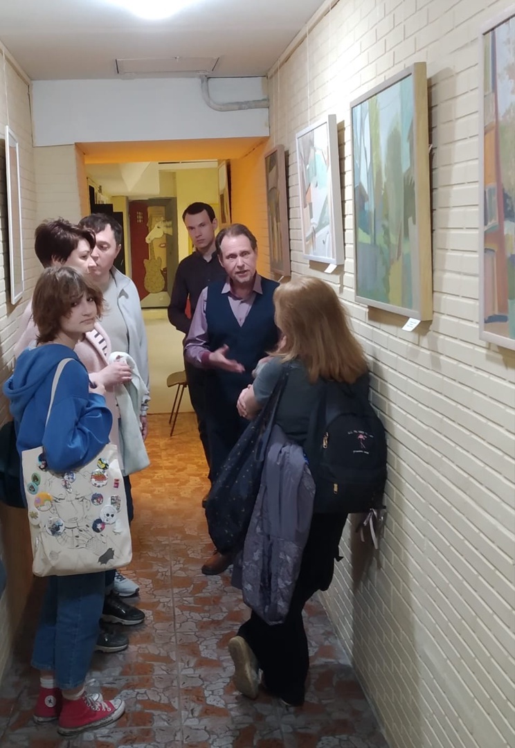В клубе «Форпост в Лужниках» состоялась встреча Юрия Берёзкина и Анны Вагуриной с жителями Хамовников