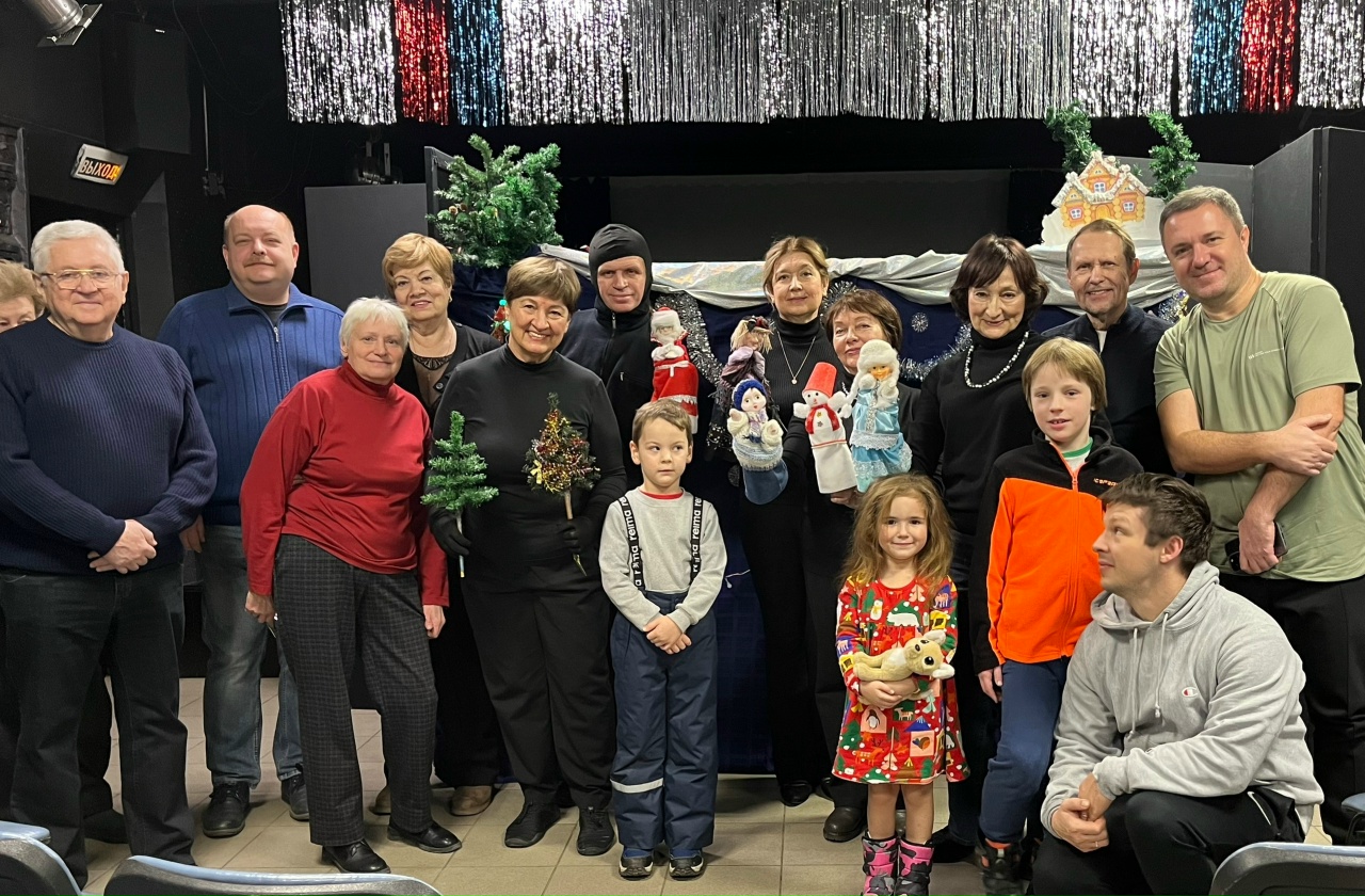 Новогодняя сказка кукольного театра 