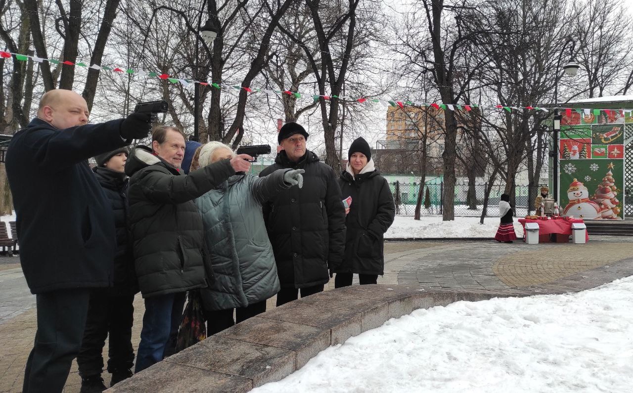 Лазер тир на фестивальной площадке программы «Зима в Москве»